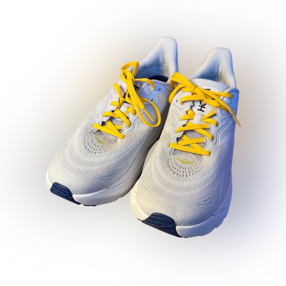HOKA One One Arahi 8 Men’s Running Shoes - Picture 2 of 7